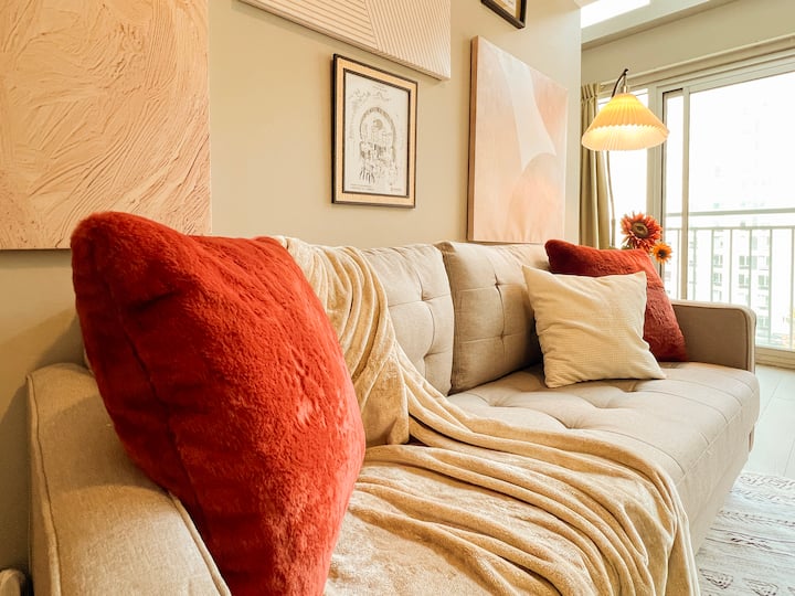 Modern Waterloo Loft •Designer Style• Paid Parking - Waterloo