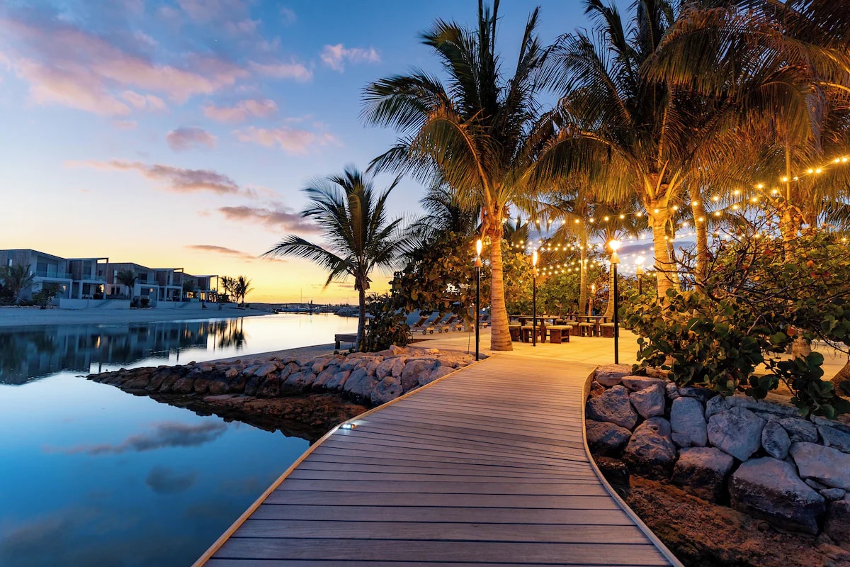 Long Bay Luxurious Stay | Private Pool & Spa