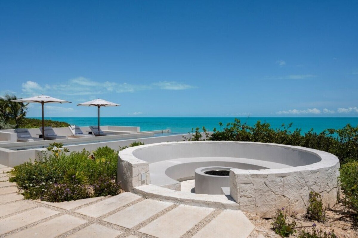 Long Bay Luxurious Stay | Private Pool & Spa