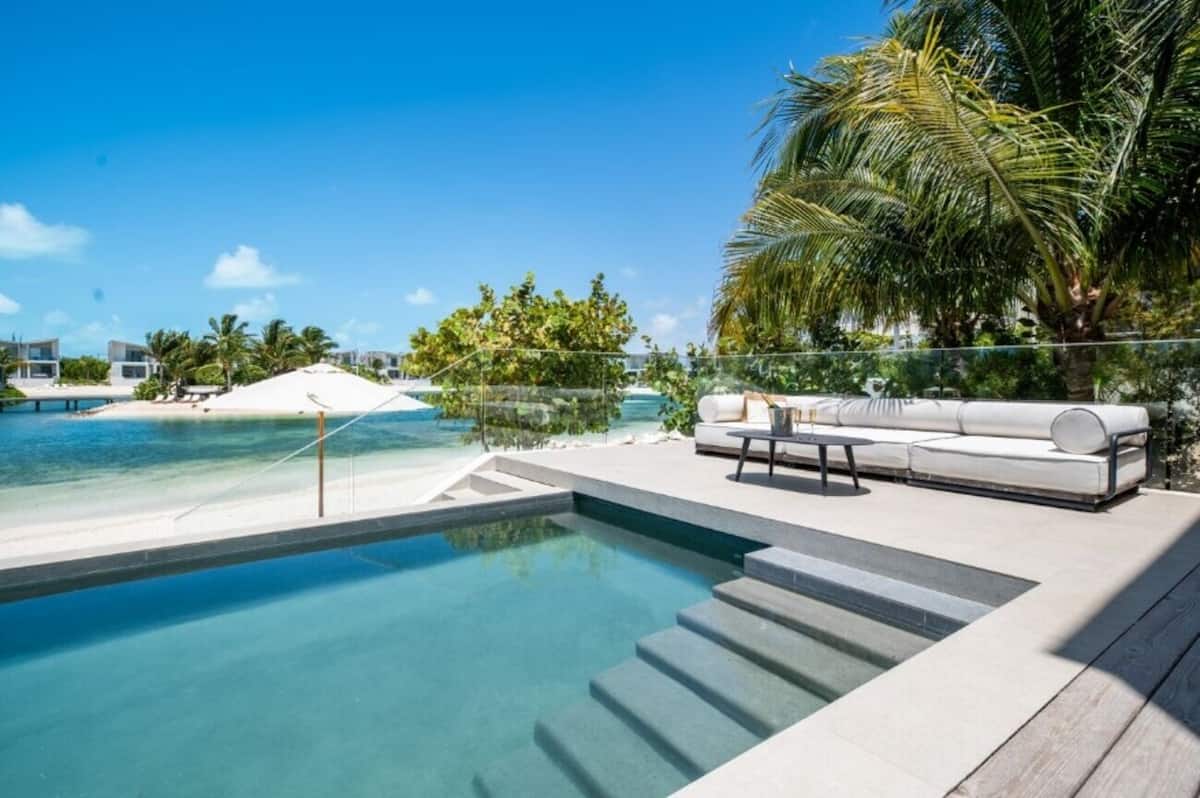 Dive-In Luxury | Paradise w/Endless Blue Views