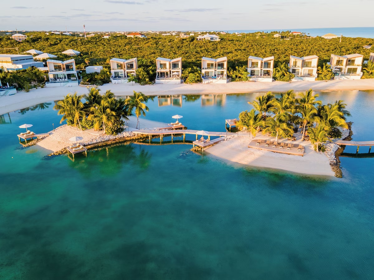 Sun & Family Adventures | Oceanfront w/Pool & Spa
