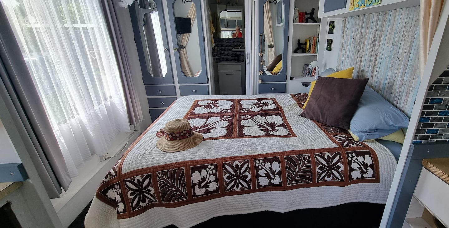 Blue Haven Cottage - Classic Kiwi Caravan 5