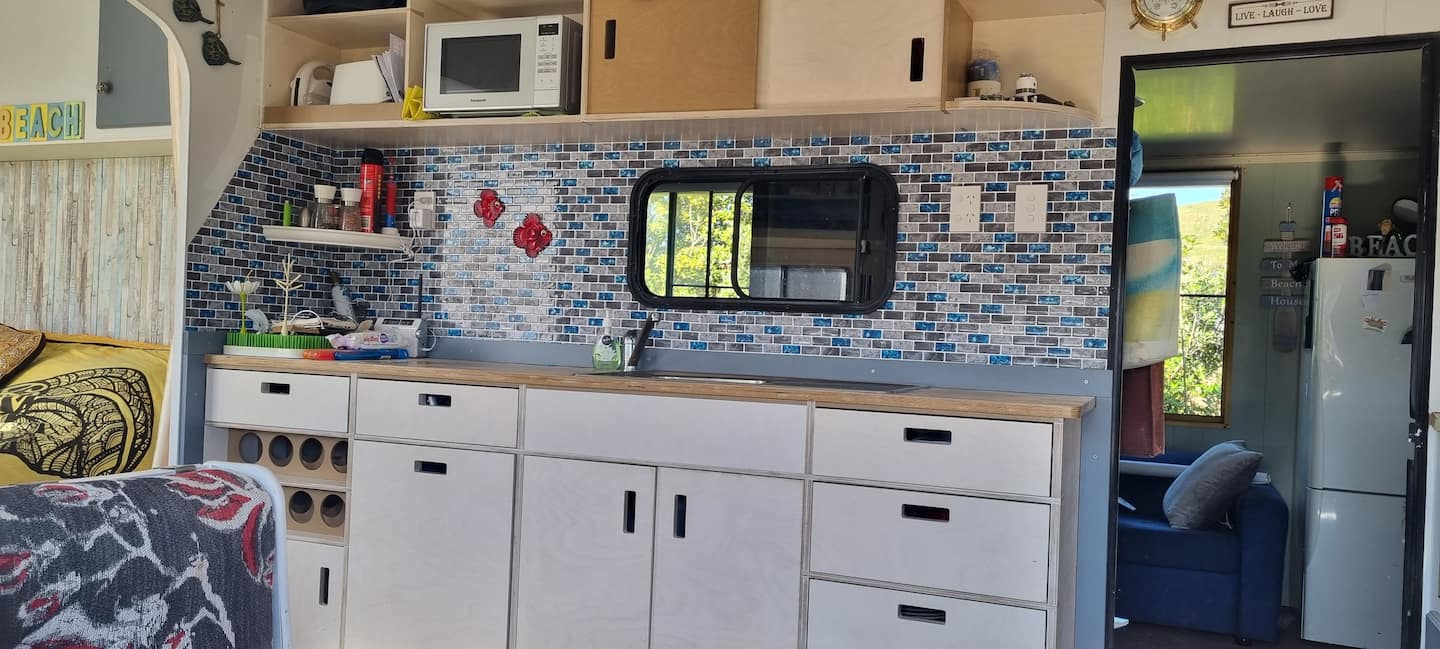 Blue Haven Cottage - Classic Kiwi Caravan 4