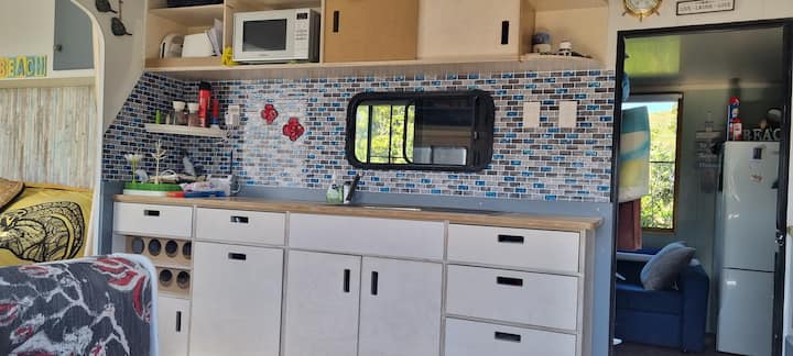Blue Haven Cottage - Classic Kiwi Caravan - Waihi