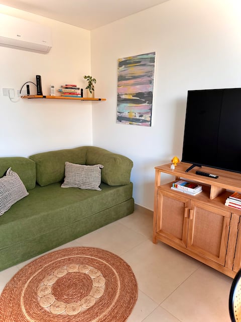 Popular Airbnb listing: Morón Centrico - Enchanted sunrise and sunset in Partido De Morón