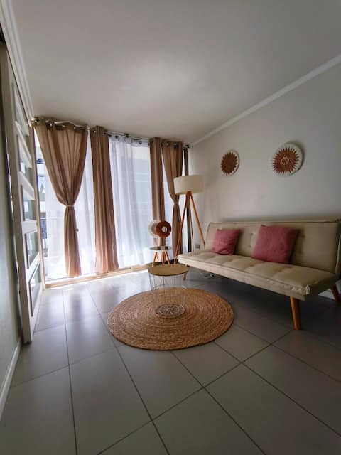 Successful Airbnb property: Cozy apartment. Close to the Ecuador Metro Station. in Estación Central