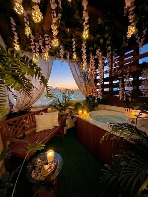 Senze Suite Spa with Jacuzzi & Sauna, Santuario