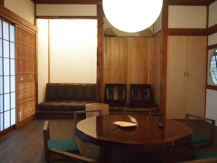 【海まで徒歩2分】木かげ庵｜館山港そばの静かな古民家一棟貸し | 駅まで送迎 | 駐車場2台無料 - Tateyama