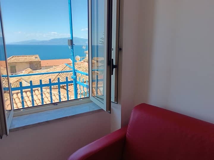 Lo Studiolo Apartment - Vibo Valentia