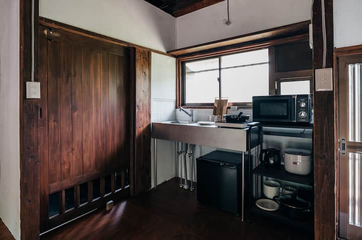 Yokosuka｜1room｜2bunk Bed｜free Sauna｜breakfast Opt. - Yokosuka