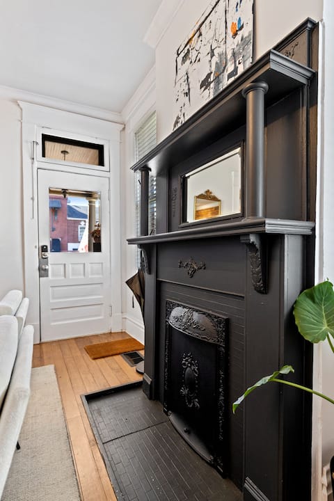 Popular Airbnb listing: Upscale 3-Story German Village Home | Near Cafés in German Village