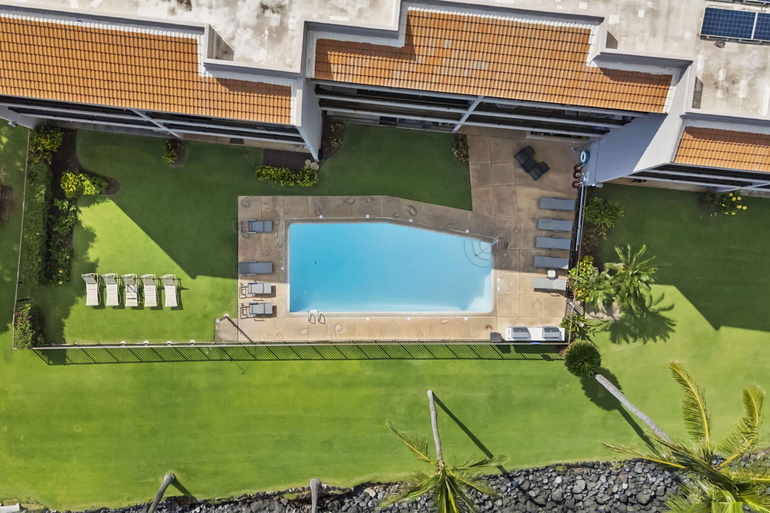 Condo in Wailuku · ★4.88 · 2 bedrooms · 4 beds · 2 baths - Image 44
