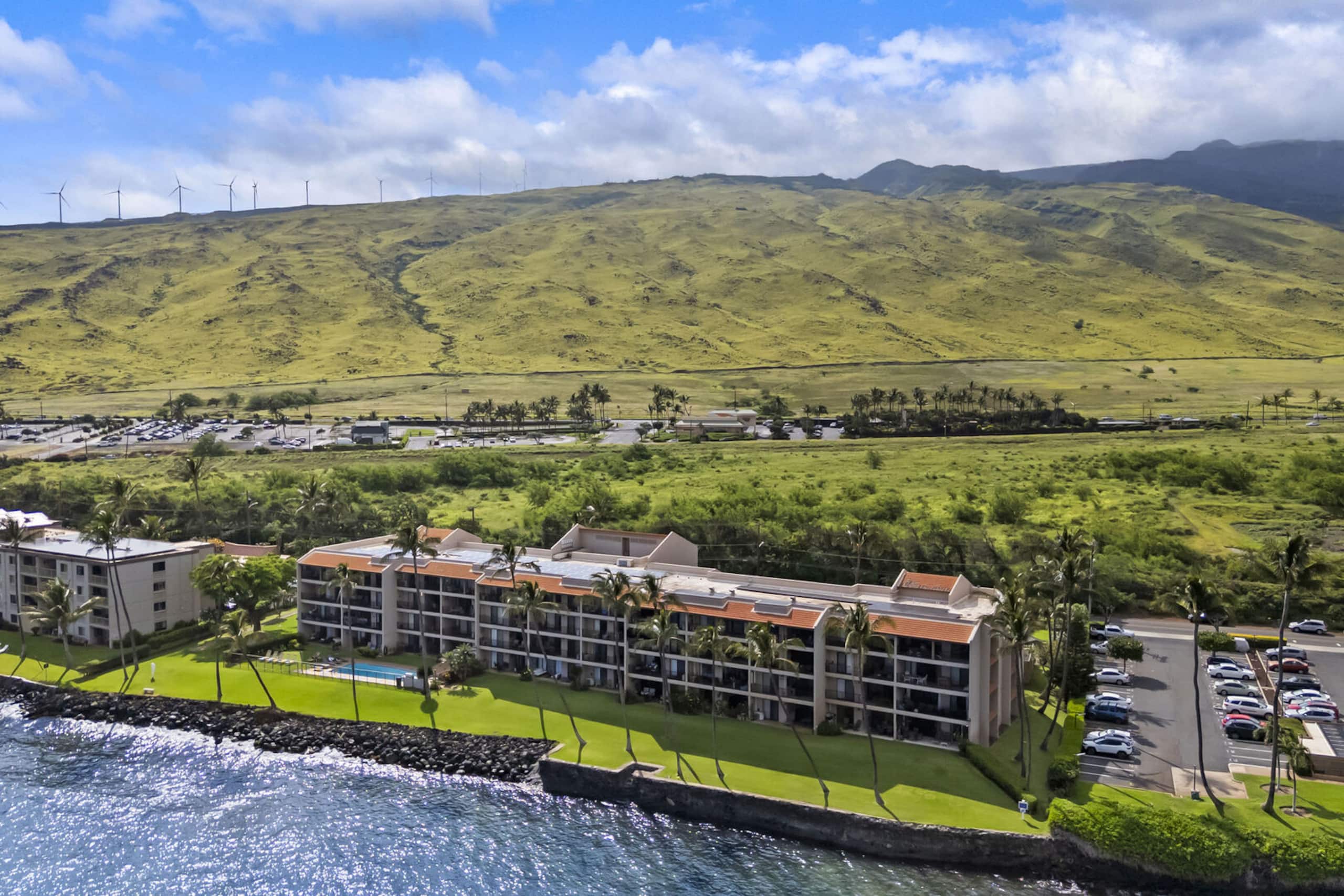 Condo in Wailuku · ★4.88 · 2 bedrooms · 4 beds · 2 baths - Image 41