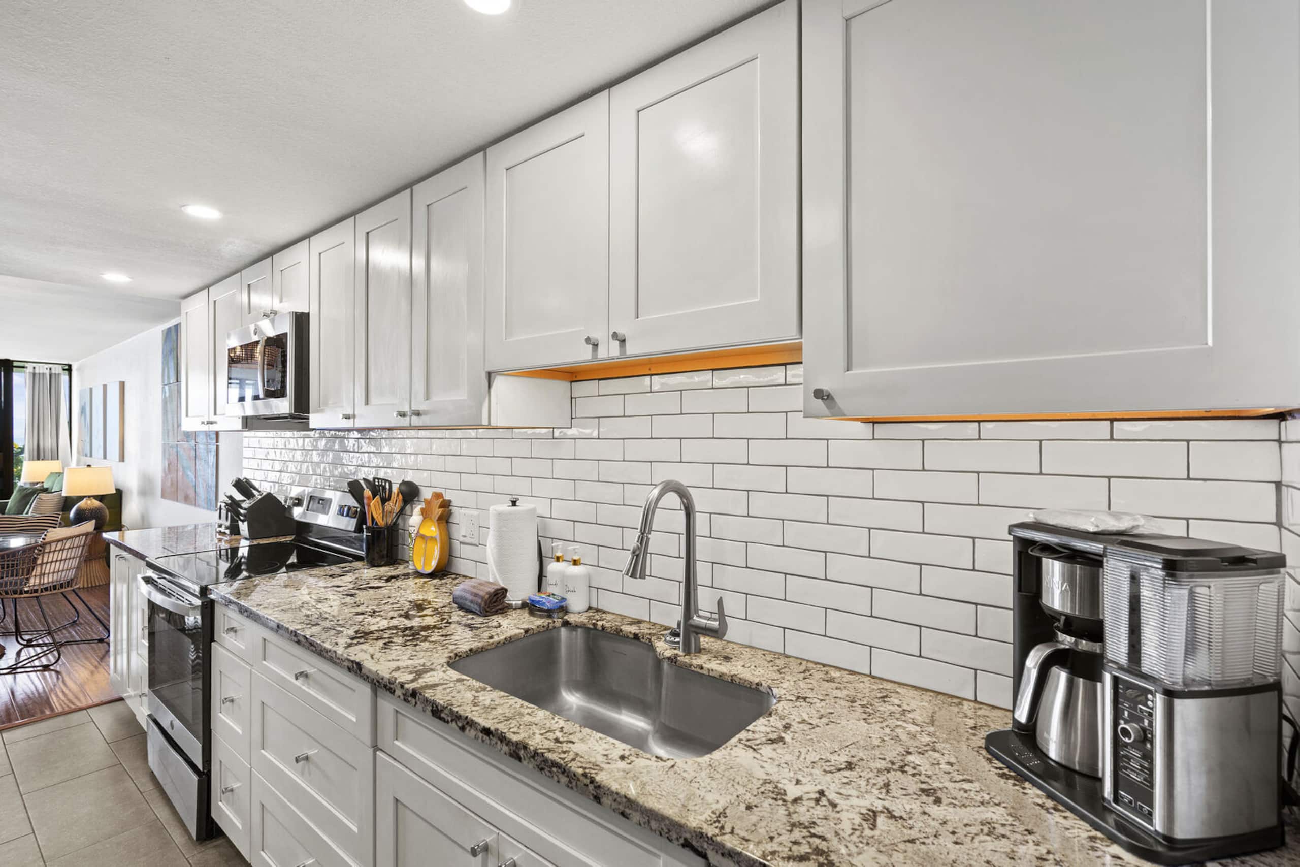 Condo in Wailuku · ★4.88 · 2 bedrooms · 4 beds · 2 baths - Image 25