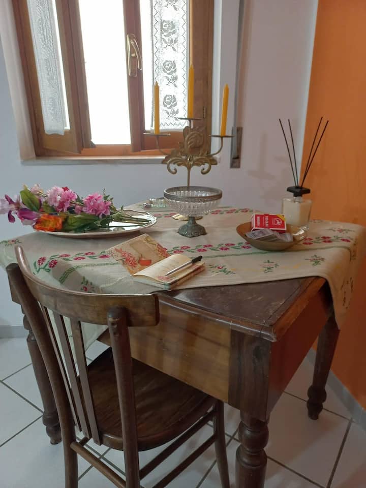 "La Casa Dei Nonni" Nel Centro Di Savignano Irpino - Provincia di Avellino