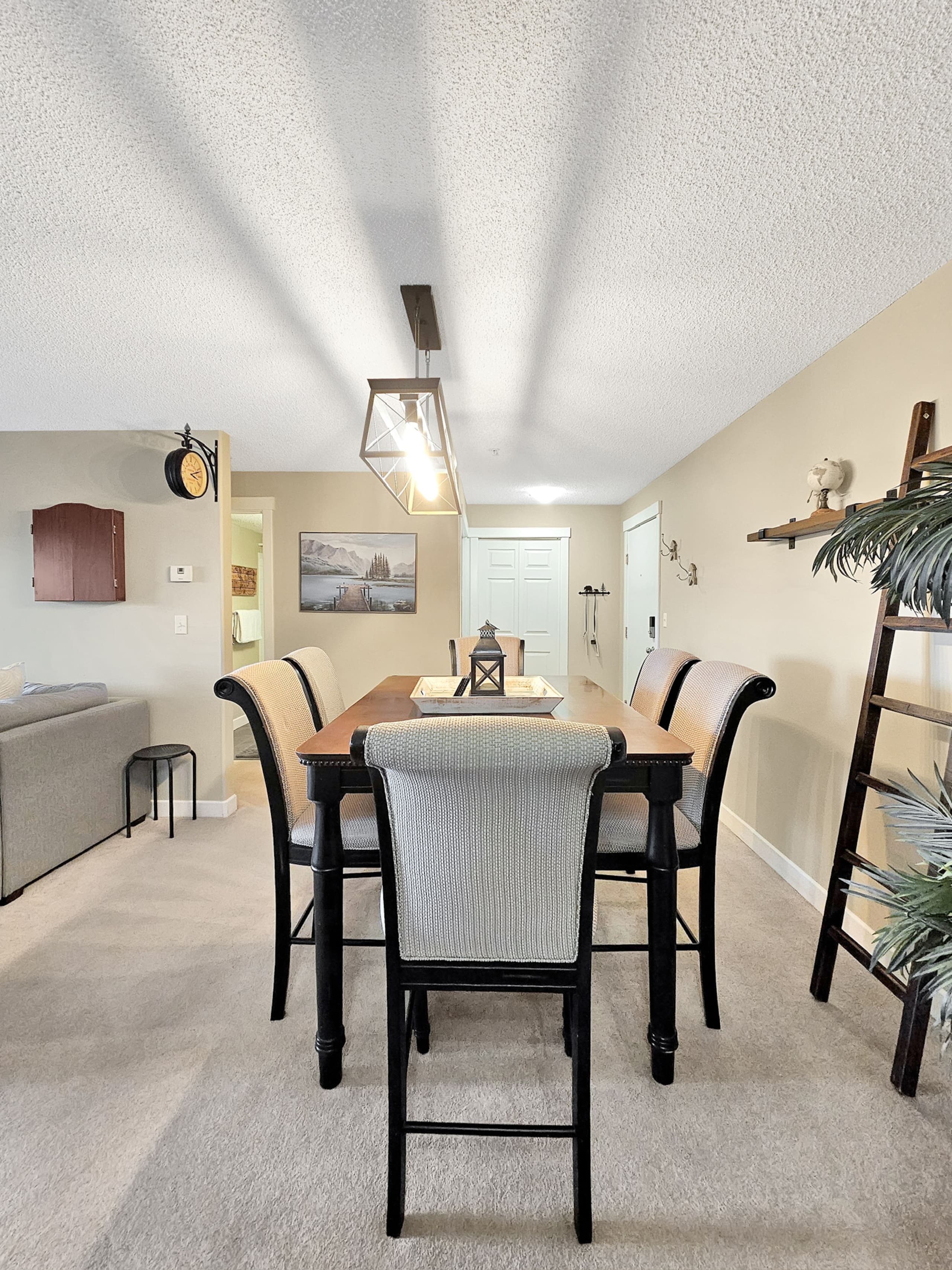 Pet-Friendly Condo at Lake Windermere Pointe - Photo 8