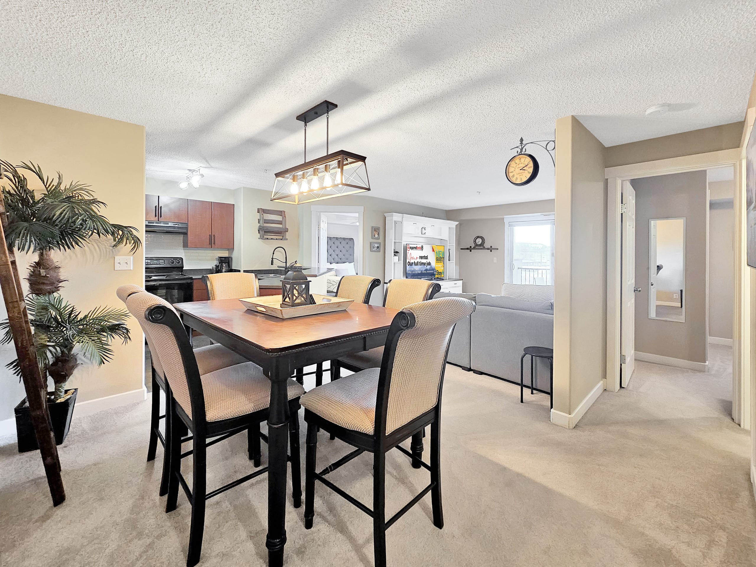Pet-Friendly Condo at Lake Windermere Pointe - Photo 6