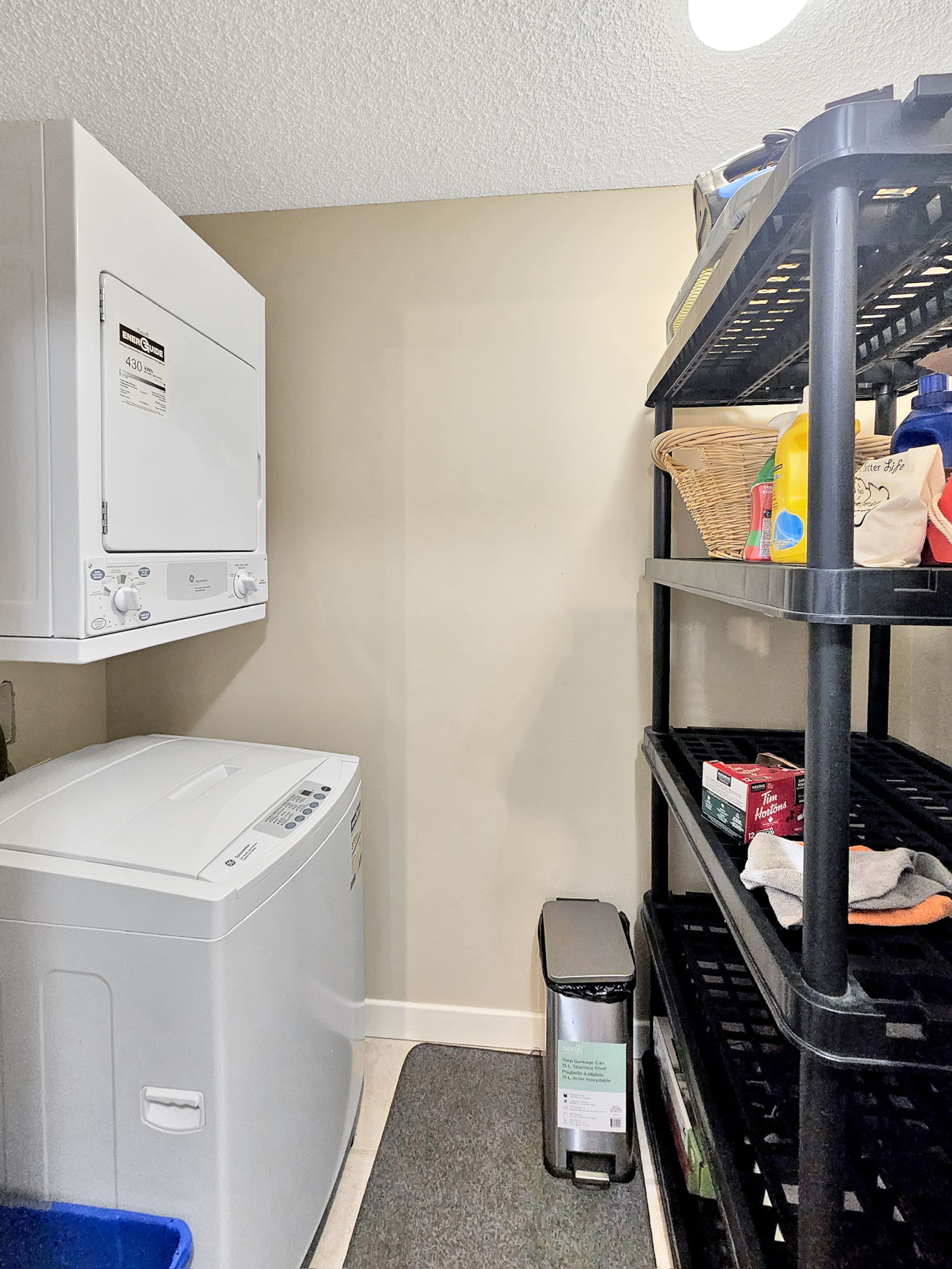 Pet-Friendly Condo at Lake Windermere Pointe - Photo 20