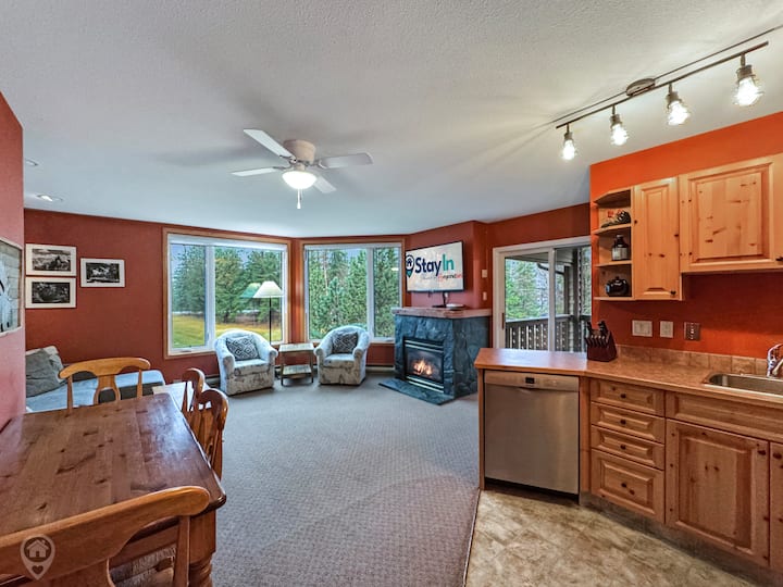 Pet-friendly 1-bed At Timberline Aspen Lodge - Fernie