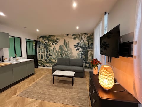 Annonce Airbnb populaire: Le Saint Louis, 5 minutes walking to the castle à Versailles