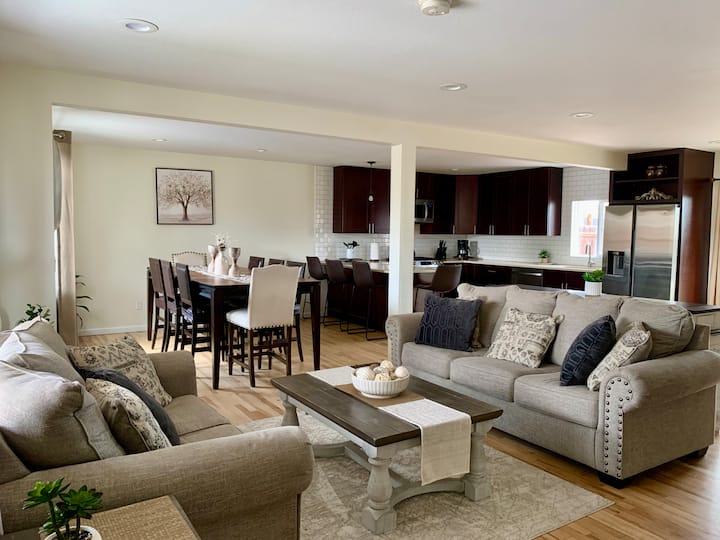 Beautifully Remodeled Brick Ranch In Sherrelwood! - Colorado