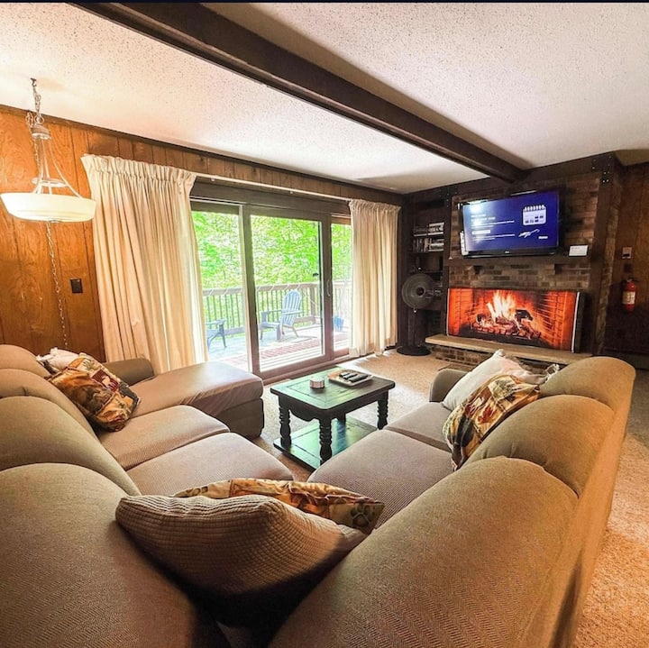 Cabinfevers Lodge|sauna|near Lake Superior - Ironwood, MI