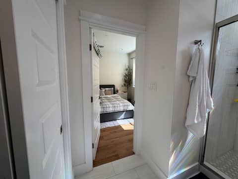 Top performing Airbnb: Cozy private suite in the Heart of Austin in St. Johns