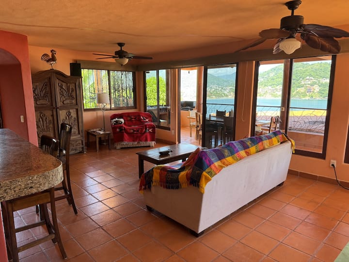 Experience The Tranquility Of Zihuatanejo - Ixtapa Zihuatanejo