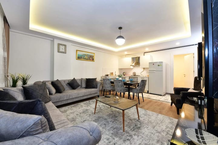 ŞIşli Merkezde Aileler Için 2+1 Lüks Daire - Şişli