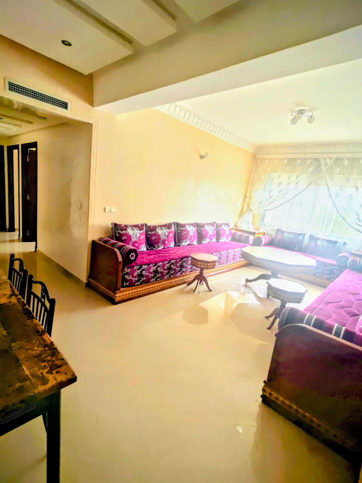 მისაღები სივრცე