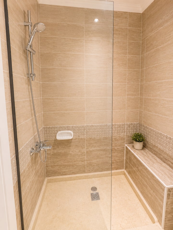 Shiny 3 BDR In Rehab City: Full bathroom 2