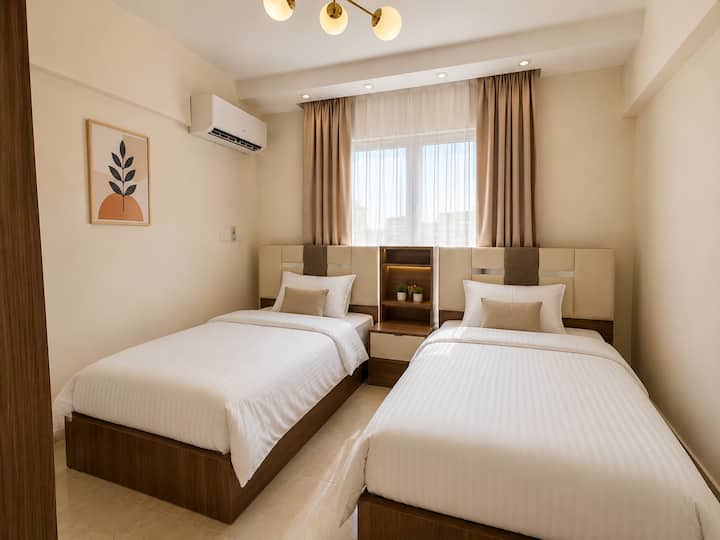 Shiny 3 BDR In Rehab City: Bedroom 3