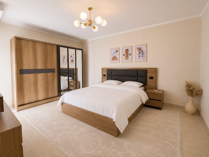 Shiny 3 BDR In Rehab City: Bedroom 1