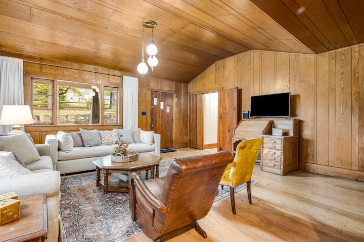 Creekside Mountain Charmer! - Waynesville, NC