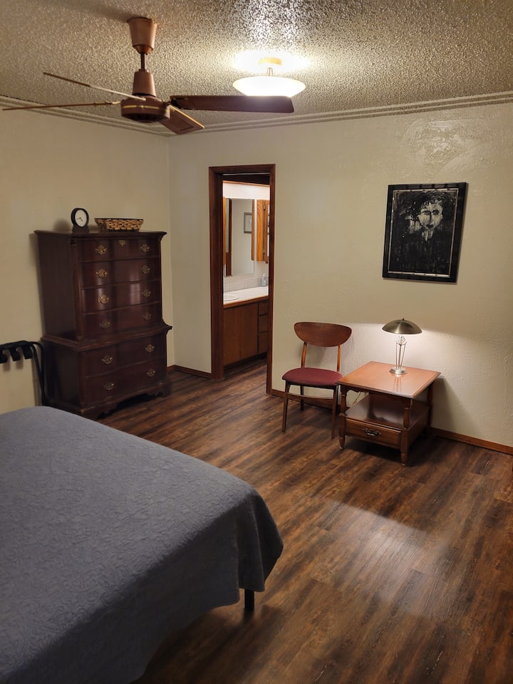 غرفة النوم 2