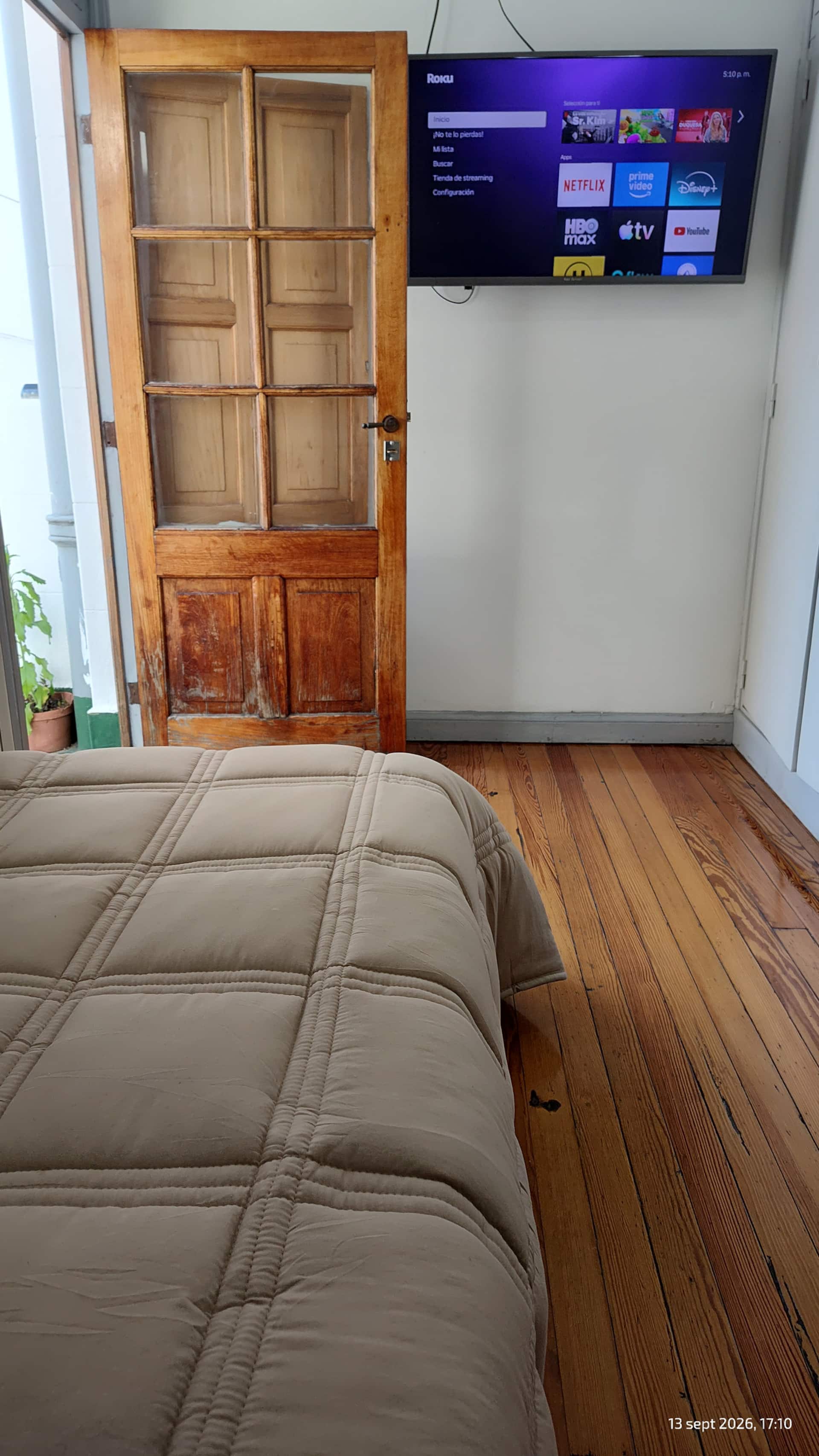 Estudio con patio privado