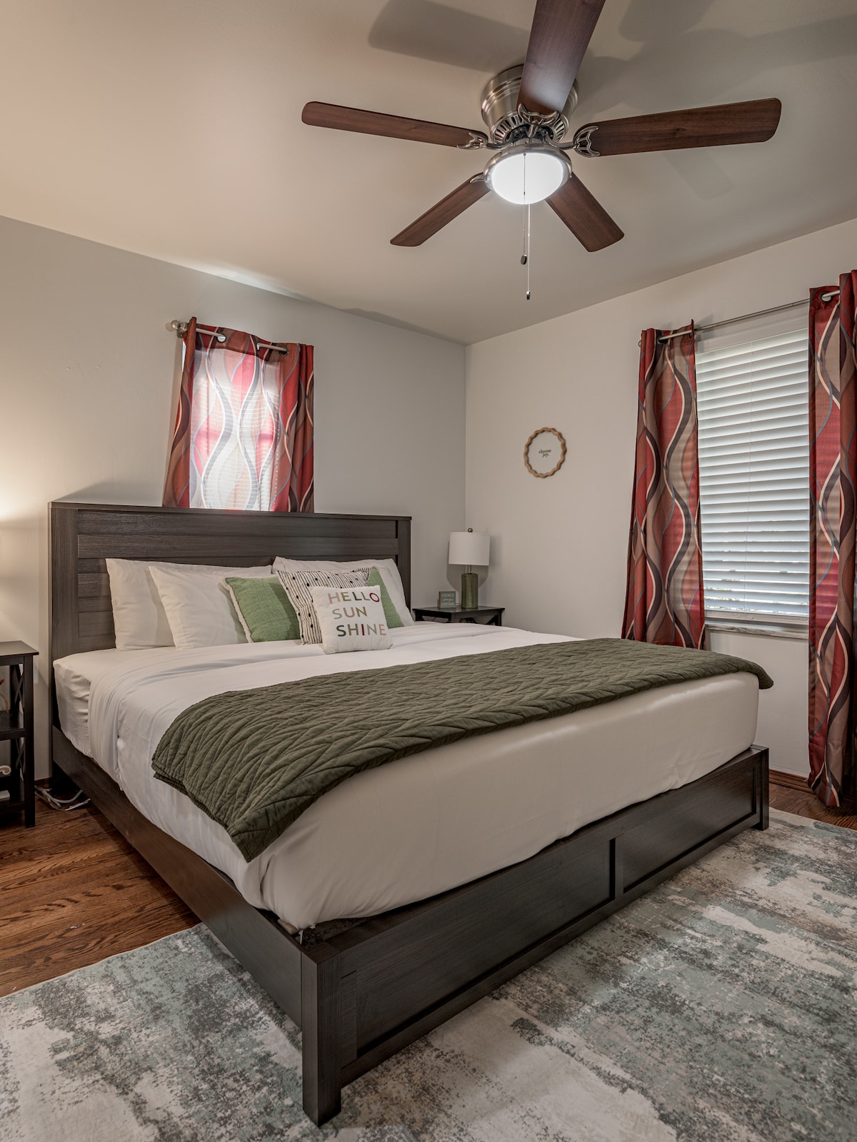 غرفة النوم 2