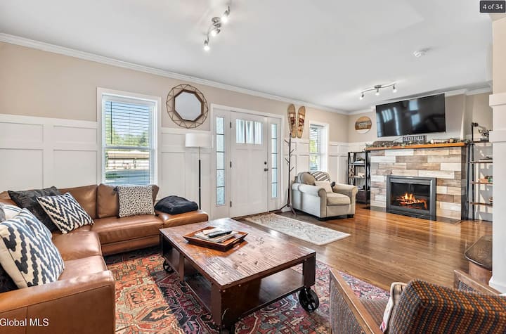 Perfect Summer Stay | Nearby Saratoga, Six Flags - Glens Falls, NY