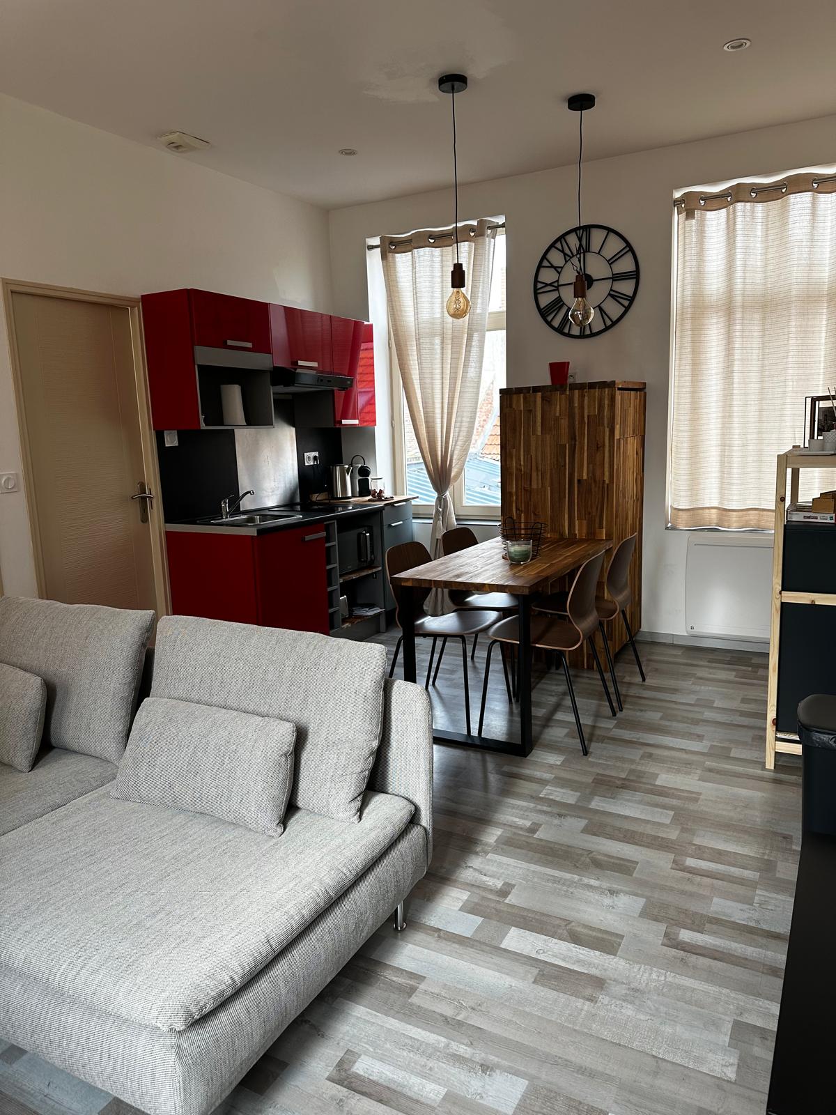 The postal setting, in the heart of the Saint Leu district - Flats for ...