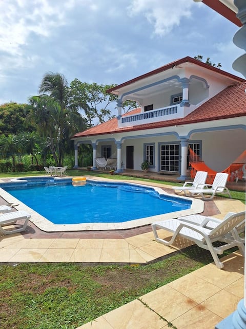 Luxury coral house, for your tastes and demands