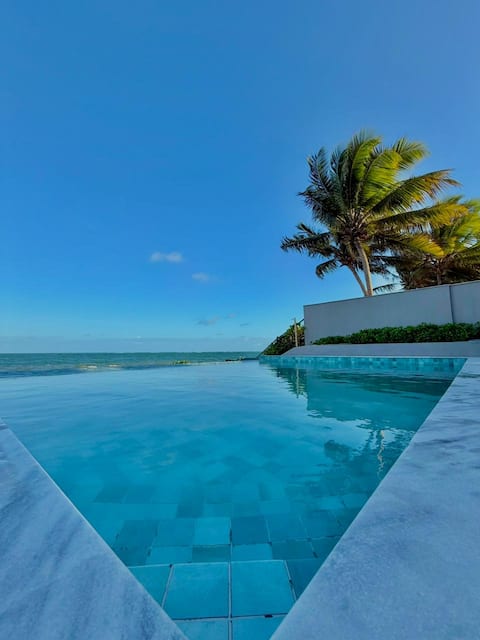 Flat StudioMar - beachfront up to 4 p - on the sand