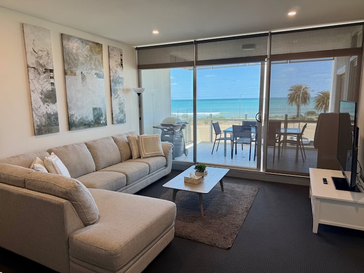 301 The Frontage-central 3br With Ocean Views - Victor Harbor
