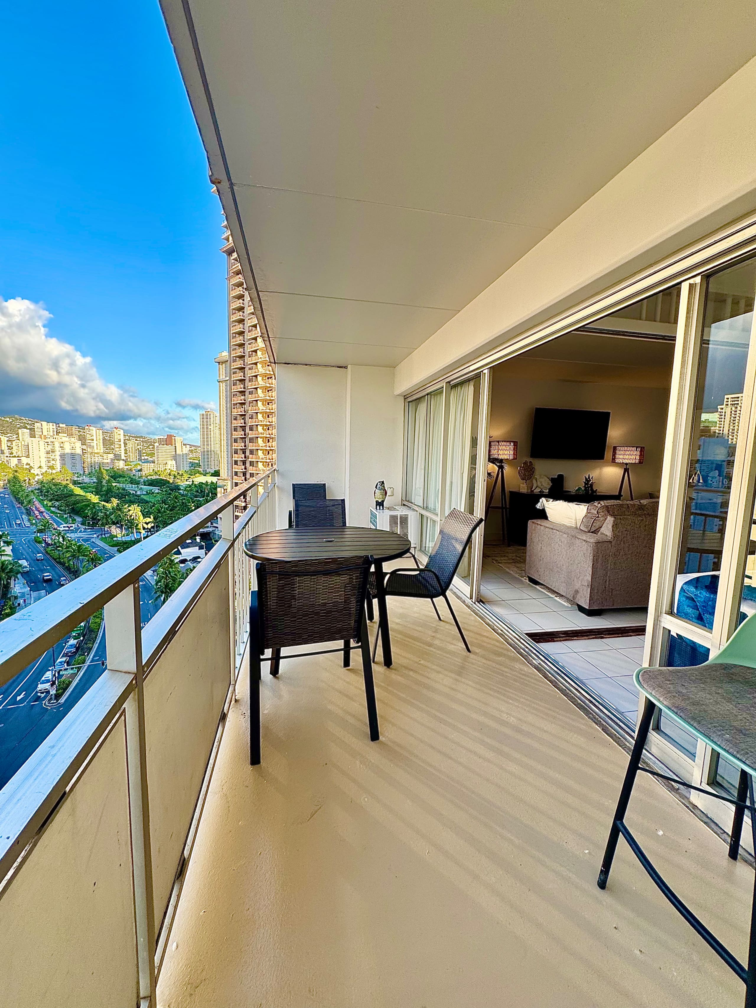 Condo in Honolulu · ★5.0 · 1 bedroom · 3 beds · 1 bath - Image 43