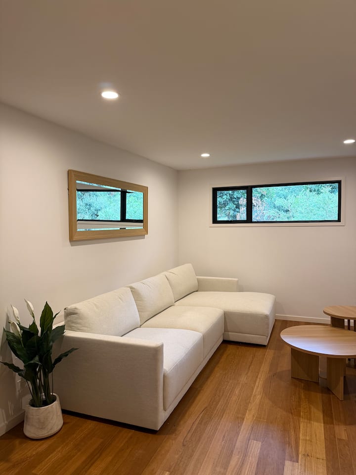 2 Bed Beach Bliss Across From Palmers Golf Club - Coolum Beach