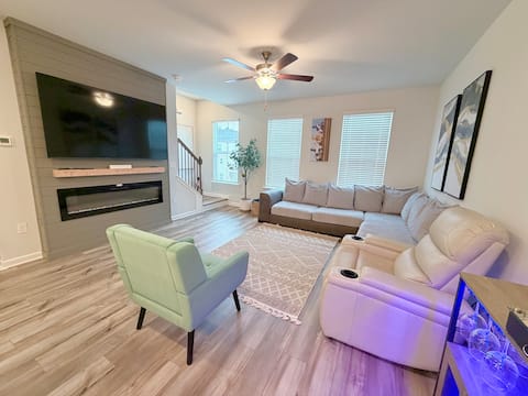 Successful Airbnb property: Luxury Getaway in Atlanta /Private Sauna/Free park in Glenrose Heights