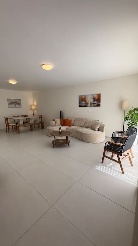 Casa Cantera Alta, Brand-new House with parking