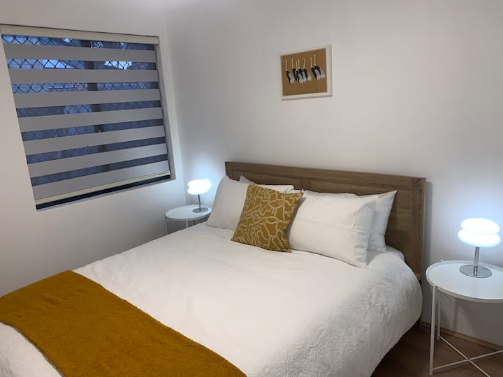 غرفة النوم 2