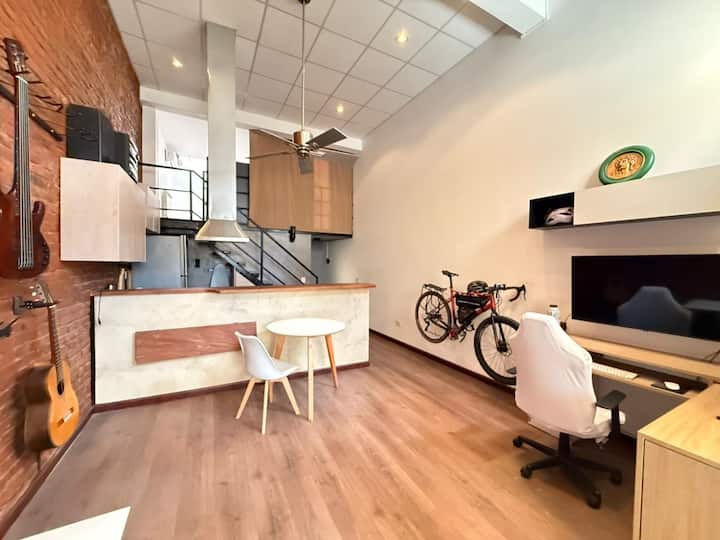 Modern loft apartment with 1 bedroom in Flores