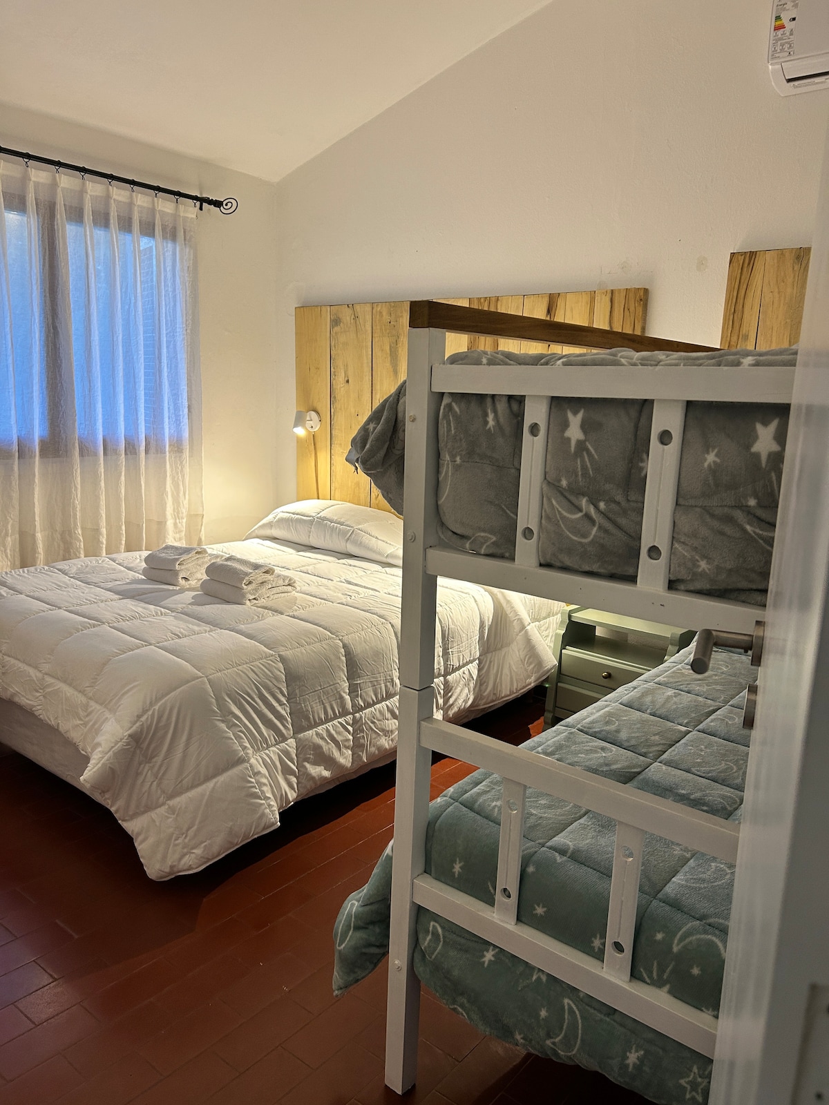 غرفة النوم 2