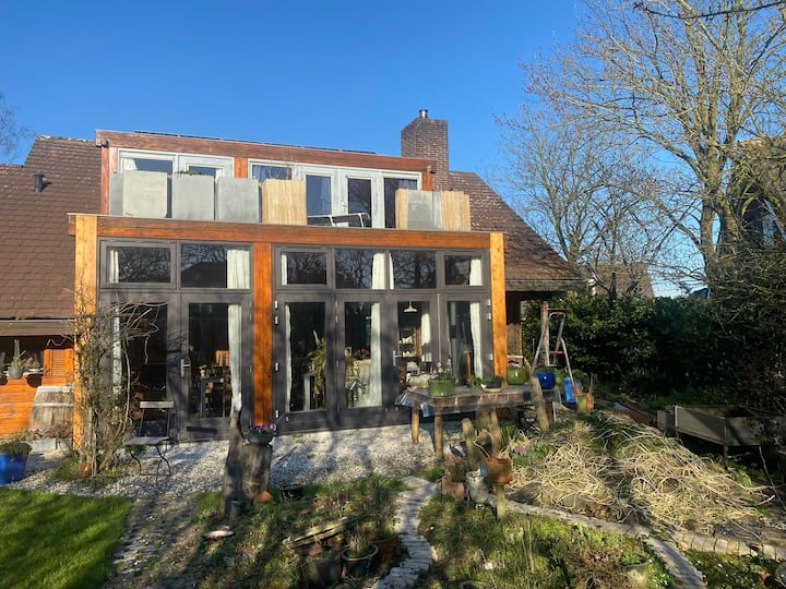 Houten Finn-house, Zeer Smaakvol. - Friesland